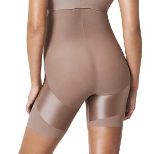 Spanx_Midthigh_x_booty_lifting_short_10493R_4